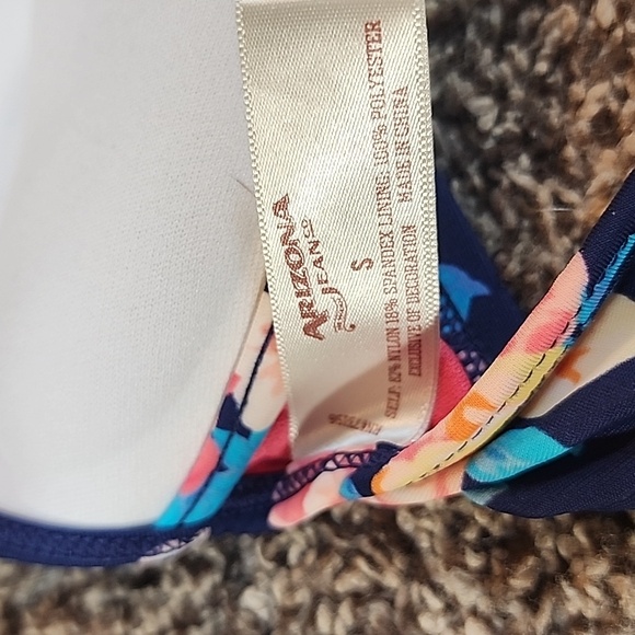 2pc Arizona swim suit top is a small bottom medium - Picture 5 of 8